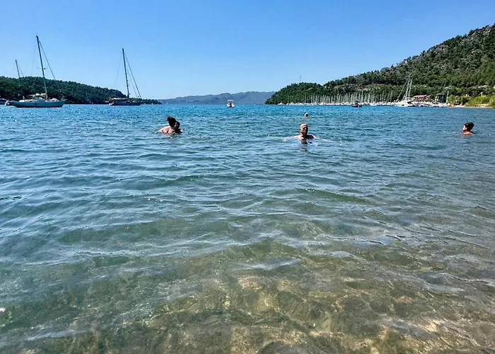 فندق Marimare & *